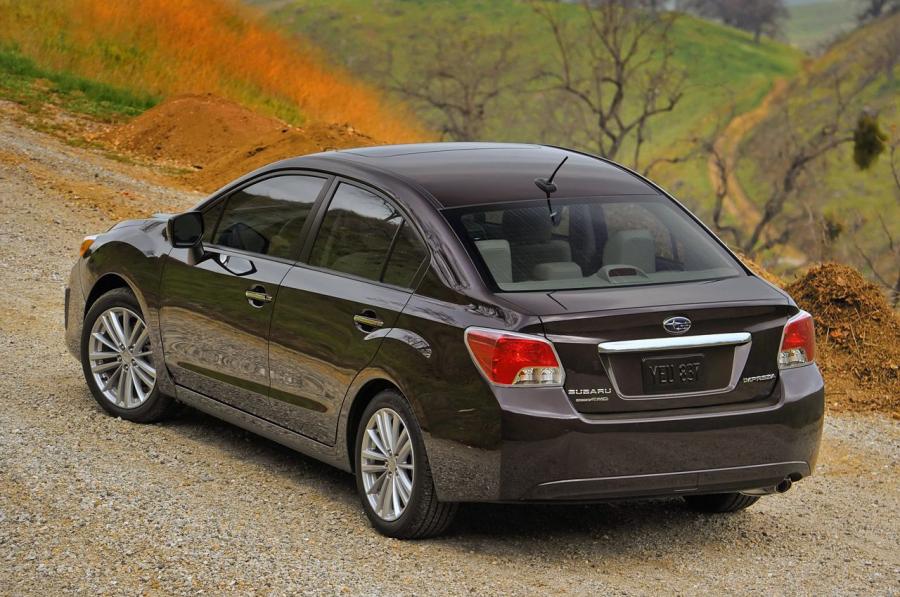  Subaru Impreza Sedan 2012 года  (фото 21 из 43)